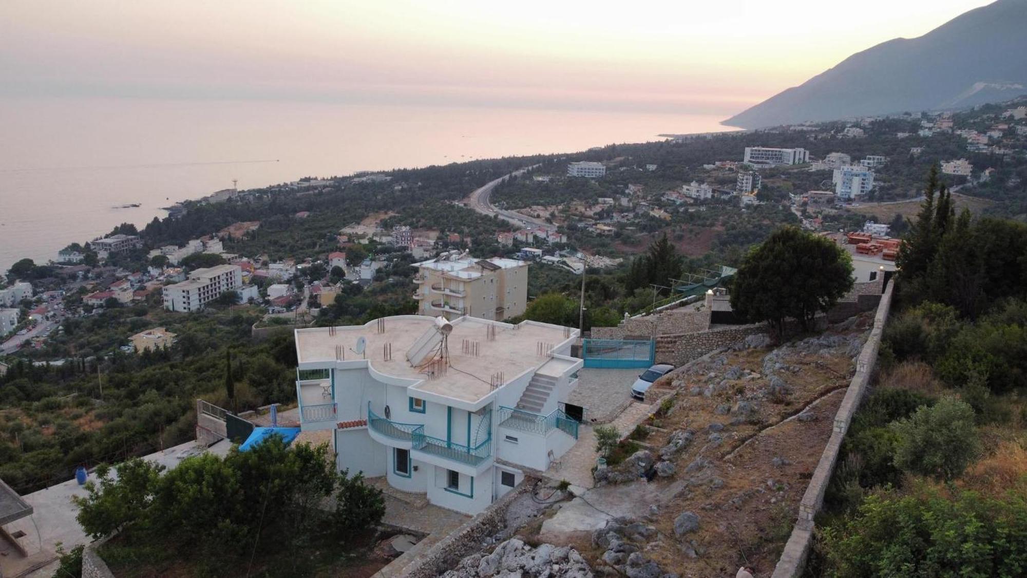 Endless Blue Apartments Dhërmi 外观 照片